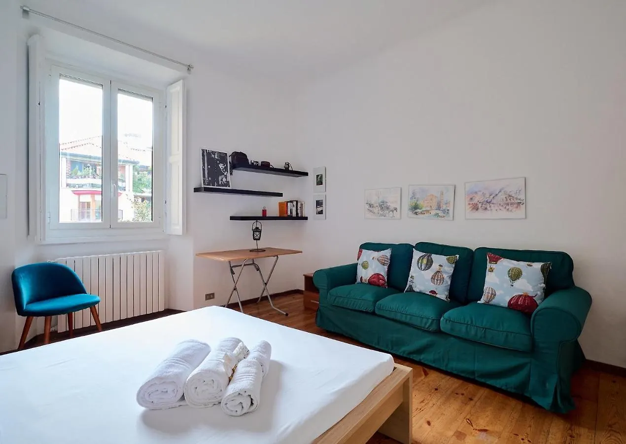 Xenia Apartments - Central Studio Apartment In Navigli Area Milano İtalya