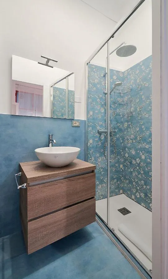 Xenia Apartments - Central Studio Apartment In Navigli Area Milano